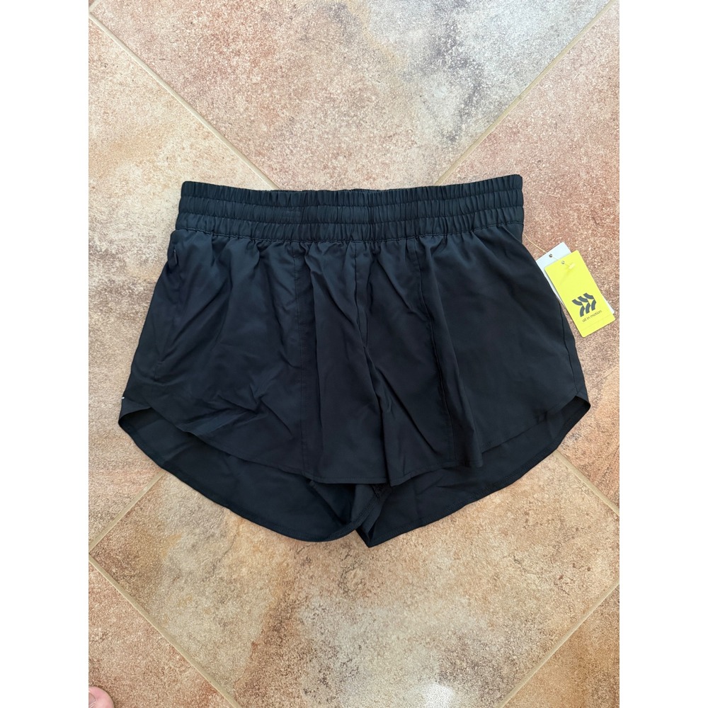 Women's All In Motion Black Mid Rise Run Shorts Size Medium NWT Zipper Pockets